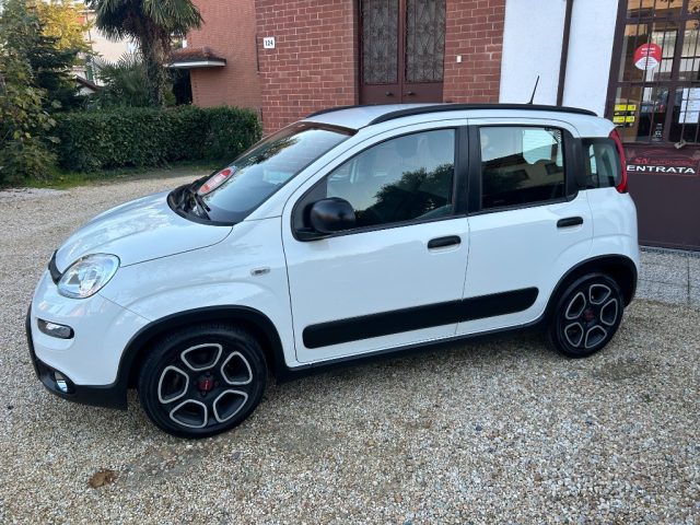 FIAT Panda 1.0 FireFly S&S Hybrid City Life + Pack 