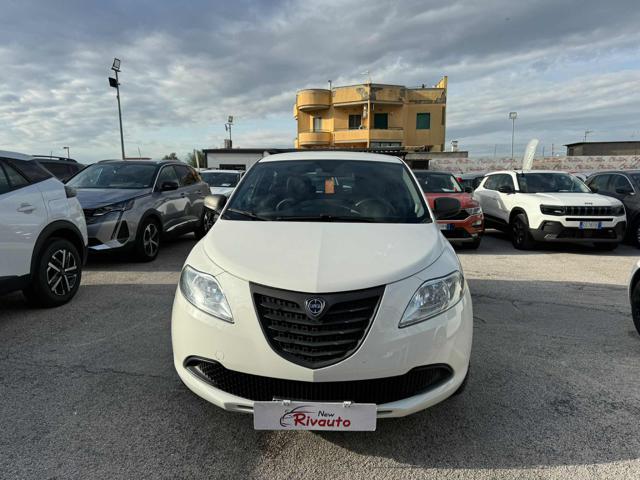 LANCIA Ypsilon Bianco metallizzato