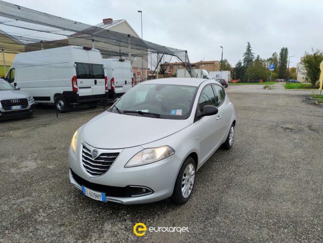 LANCIA Ypsilon 1.2 69 CV 5 porte GPL Ecochic Silver 