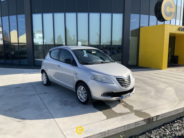 LANCIA Ypsilon 1.2 69 CV 5 porte GPL Ecochic Silver 