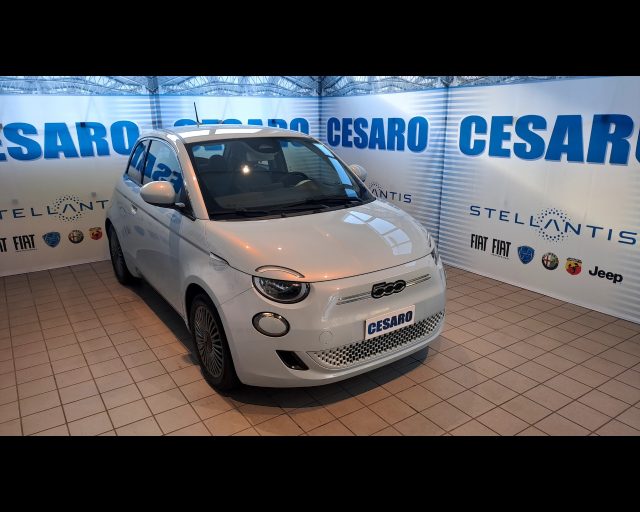 FIAT 500e Icon 118cv 