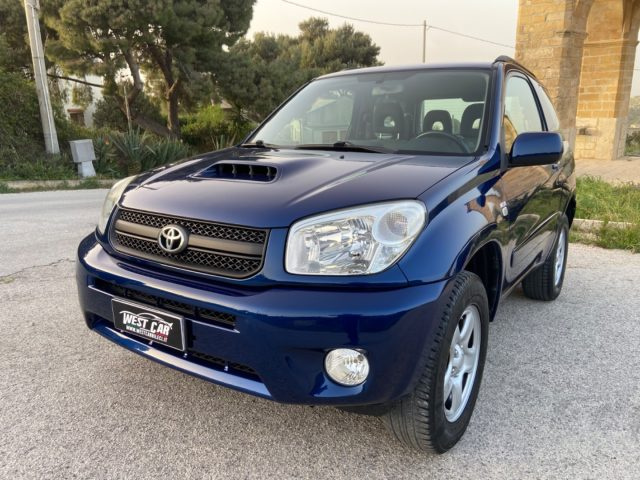 TOYOTA RAV 4 RAV4 2.0 Tdi D-4D cat 3 porte Sol Usato