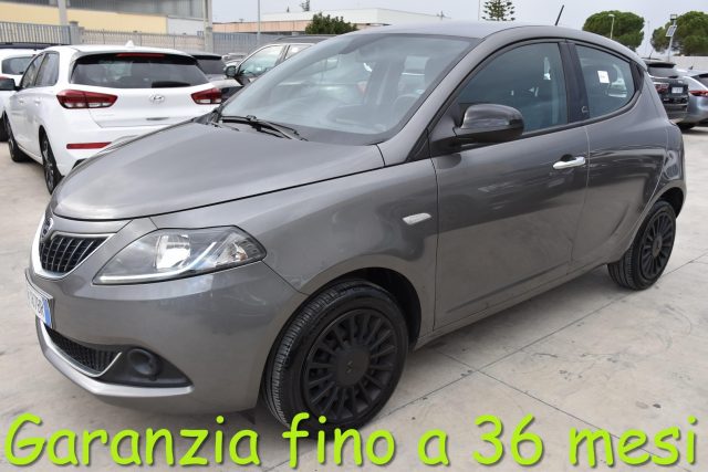 LANCIA Ypsilon 1.2 69 CV 5 porte GPL Ecochic Silver 