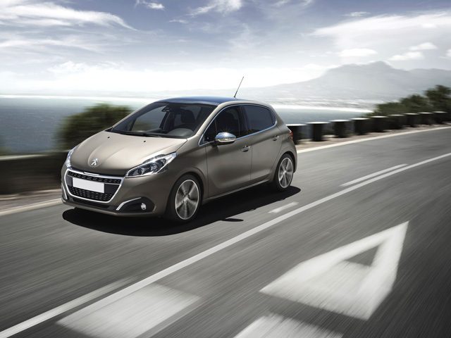 PEUGEOT 208 PureTech 82 5 porte Allure 