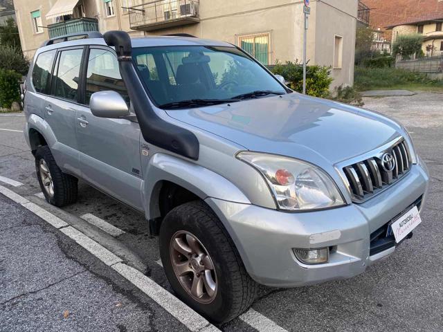 TOYOTA Land Cruiser 3.0 D-4D 16V cat 5 porte Sol 