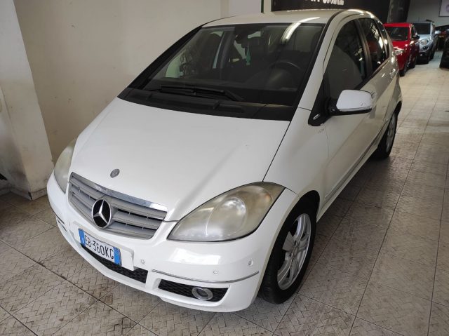 MERCEDES-BENZ A 180 CDI Elegance 