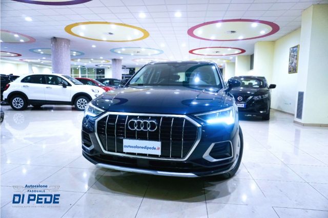 AUDI Q3 40 TDI quattro S tronic Business Advanced Usato