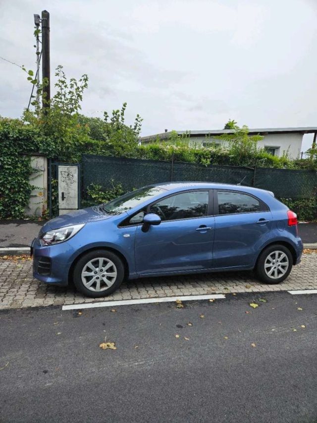 KIA Rio 1.2 CVVT 5p. Cool - NEOPATENTATI 