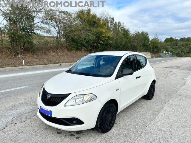 LANCIA Ypsilon 1.0 Hybrid Ecochic Silver - PROMO Usato