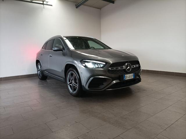 MERCEDES-BENZ GLA 250 e Plug-in hybrid AMG Line Premium 