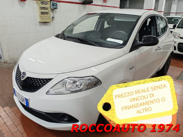 LANCIA Ypsilon 1.2 69 CV 5 porte GPL Ecochic Gold 