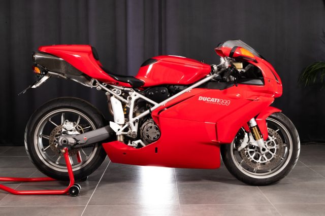 DUCATI 999 Rosso pastello