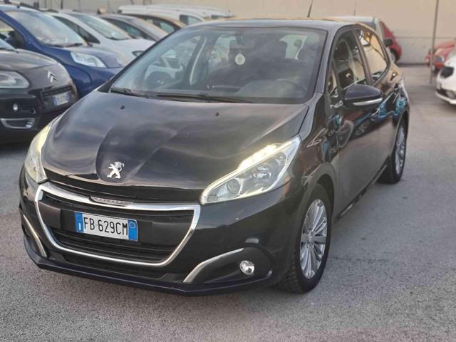 PEUGEOT 208 1.2 82cv Allure DA VETRINA 