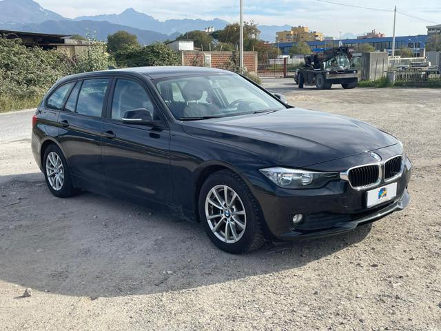 BMW 318 d Touring Luxury 