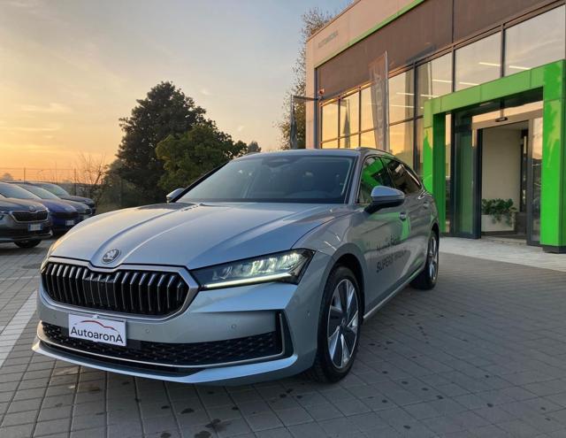 SKODA Superb 2.0 TDI EVO 150 CV SCR DSG Wagon Style 