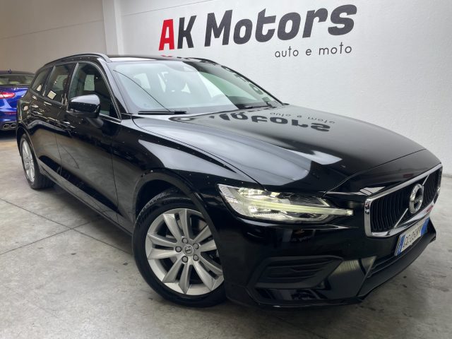 VOLVO V60 B4 (d) Geartronic Momentum Business 