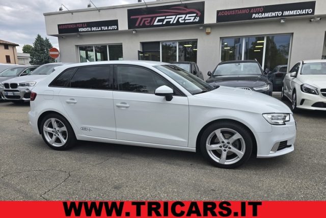 AUDI A3 1.6 TDI 116 CV S tronic Sport PERMUTE 