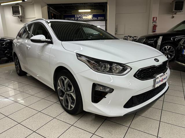 KIA Ceed Bianco metallizzato