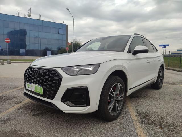 AUDI Q5 black sportback 