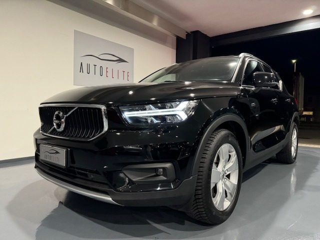 VOLVO XC40 B4 197CV AWD Geartronic Momentum Pro 