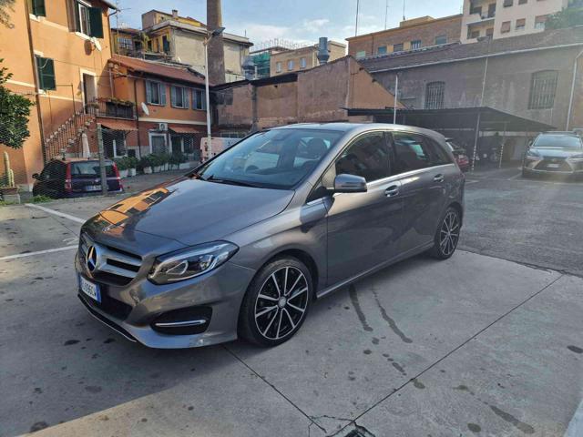 MERCEDES-BENZ B 180 Argento metallizzato