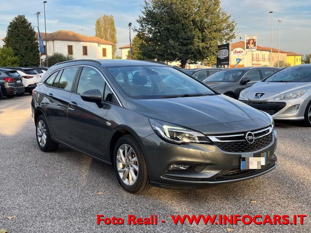 OPEL Astra Grigio/Grigio Scuro metallizzato