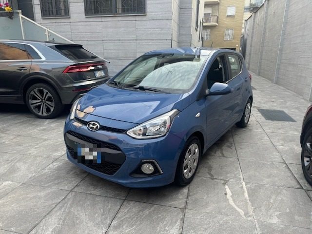 HYUNDAI i10 1.0 MPI Sound Edition 