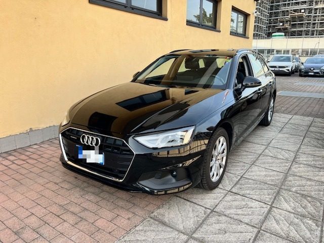 AUDI A4 Avant 40 TDI quattro S tronic Business 