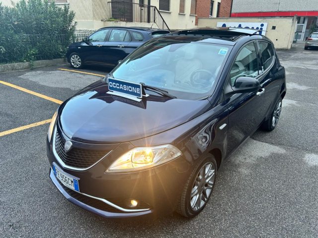 LANCIA Ypsilon 1.3 MJT 16V 95 CV 5 porte S&S Platinum Tetto Aprib Usato