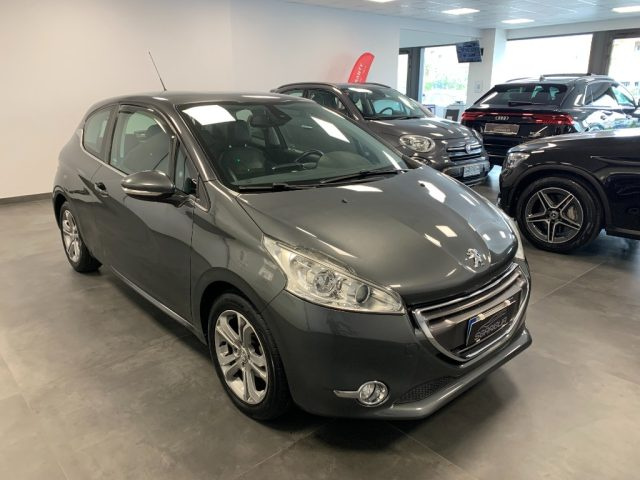 PEUGEOT 208 1.4 HDi 3 Porte Allure 