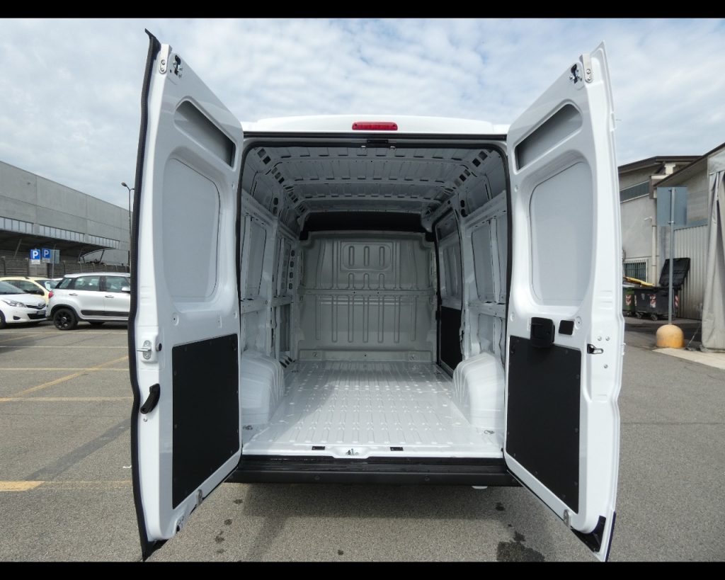 FIAT Ducato Series 9 Furgone Lastrato 35q Mh2 140cv 2.2 Multi - 13