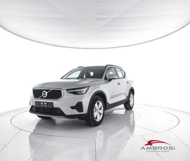 VOLVO XC40 B3 Mild hybrid Benzina Essential 