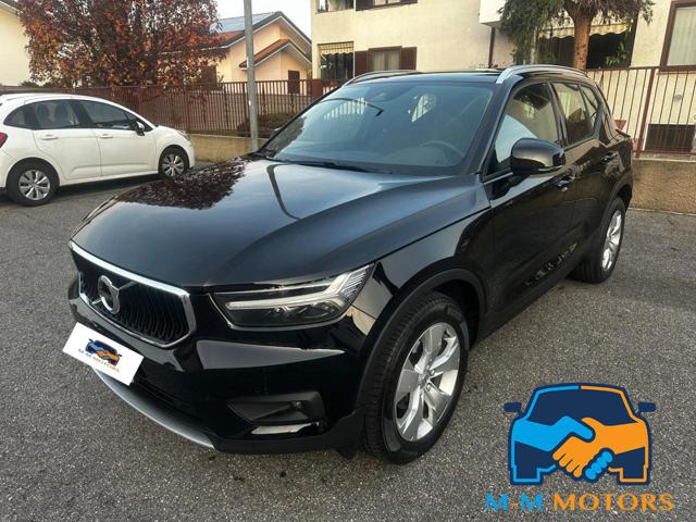 VOLVO XC40 T2 Geartronic Momentum 