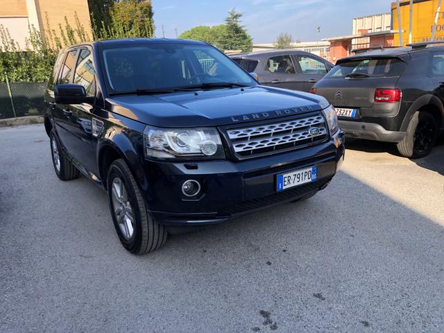 LAND ROVER Freelander 2.2 SD4 S.W. SE 