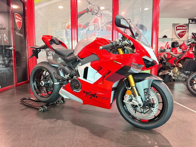 DUCATI Panigale V4 Rosso metallizzato