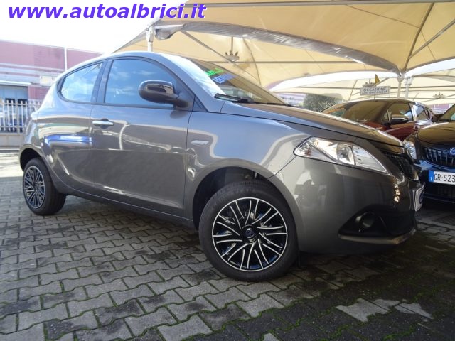 LANCIA Ypsilon 1.0 FIREFLY S&S HYBRID ORO KM0 