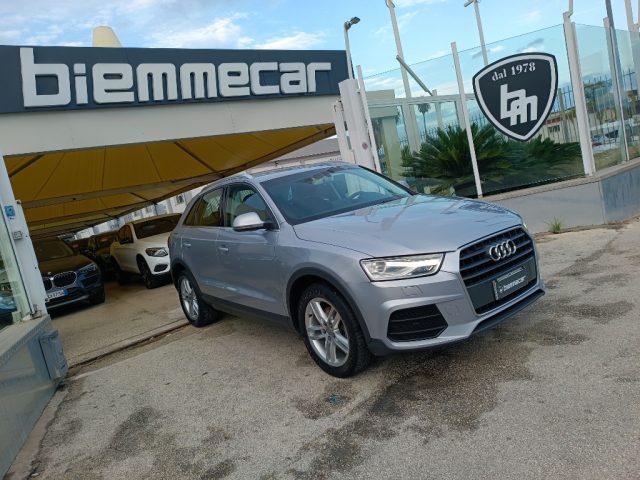 AUDI Q3 2.0 TDI 120 CV Sport  i,m 