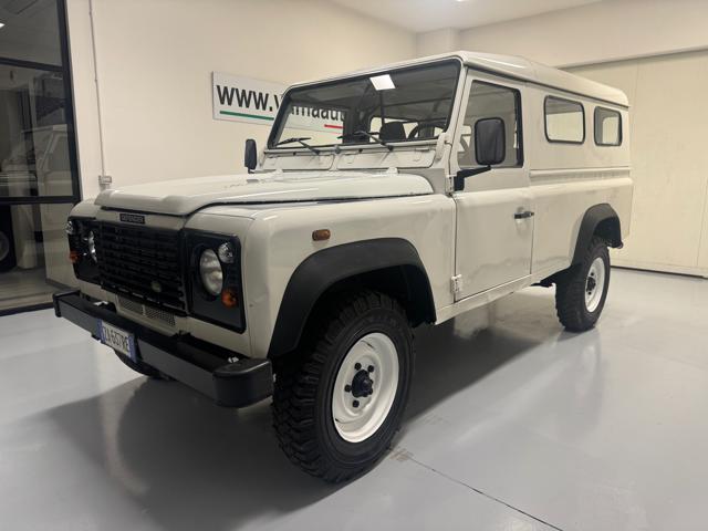 LAND ROVER Defender 110 2.5 Td5 cat HT E 