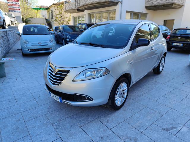 LANCIA Ypsilon 0.9 TwinAir 85 CV 5 porte Metano 