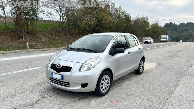 TOYOTA Yaris 5 porte 1.0 