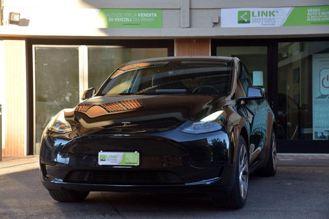 TESLA Model Y RWD Standard Range 