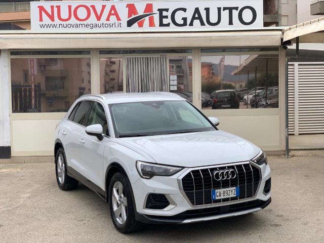 AUDI Q3 35 TDI quattro Business Advanced 