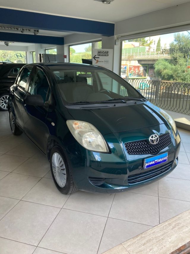 TOYOTA Yaris 1.0 5 porte Sol 