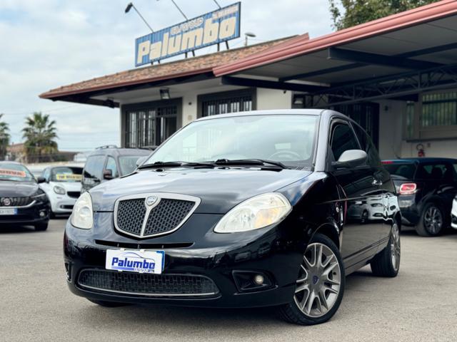 LANCIA Ypsilon 1.4 16V Sport MomoDesign 