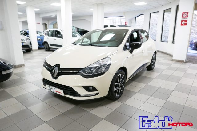 RENAULT Clio Bianco perlato