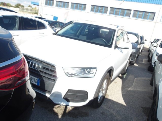 AUDI Q3 2.0 TDI 150 CV S tronic Business 