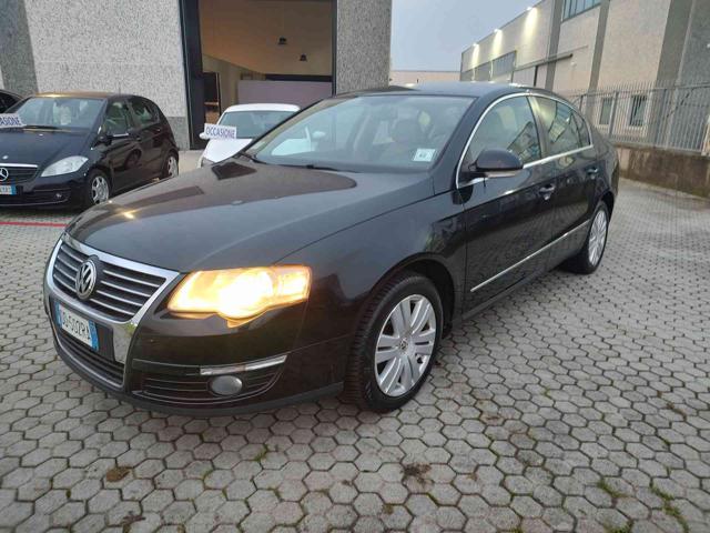 VOLKSWAGEN Passat 2.0 16V FSI tip. Highline 