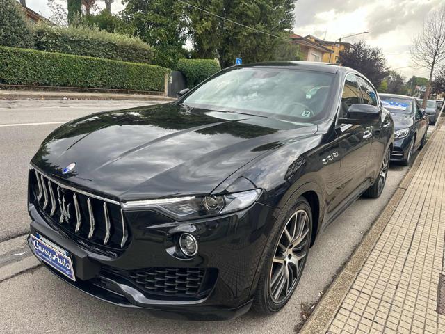 MASERATI Levante V6 Diesel 275 CV AWD Granlusso 