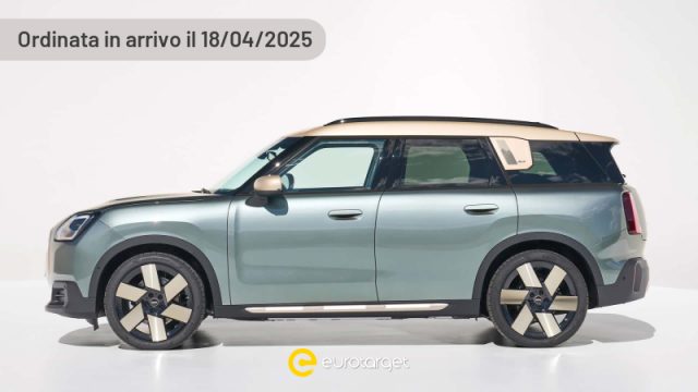 MINI Mini E Essential Countryman 