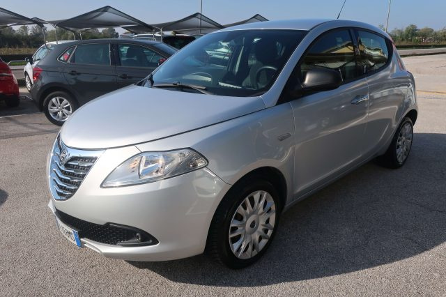 LANCIA Ypsilon 1.2 8v Gold - Per Neopat. 